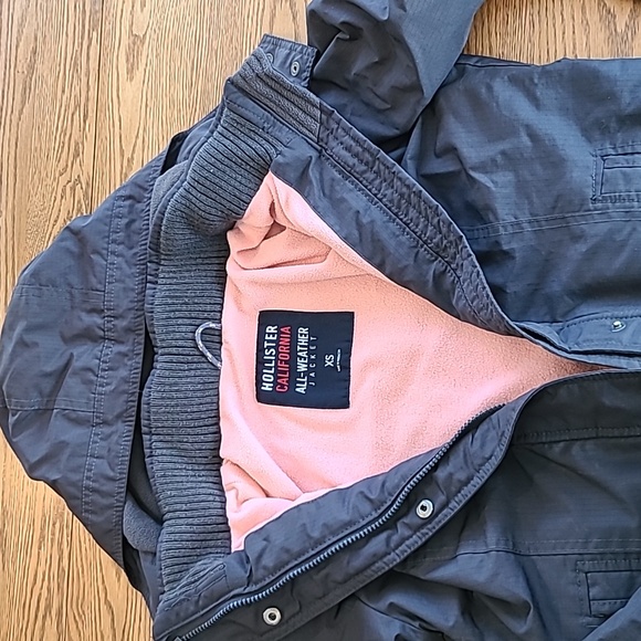 Hollister All Weather Jacket - Picture 2 of 3
